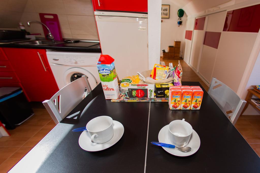Apartamentos Madrid Centro Екстер'єр фото