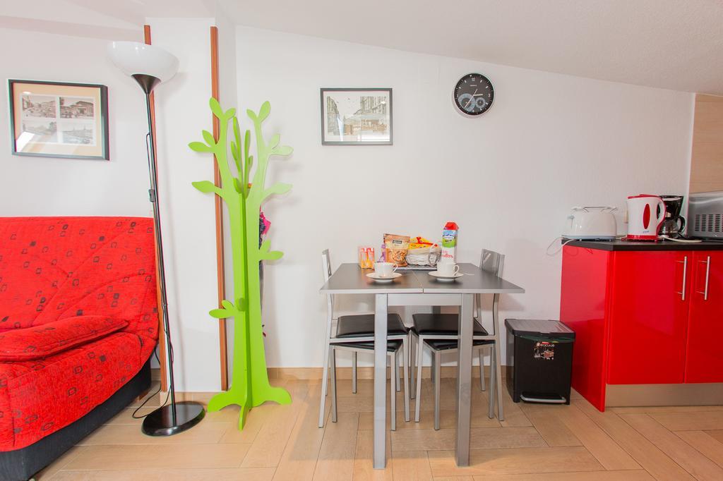 Apartamentos Madrid Centro Екстер'єр фото