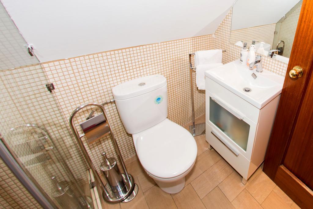 Apartamentos Madrid Centro Екстер'єр фото