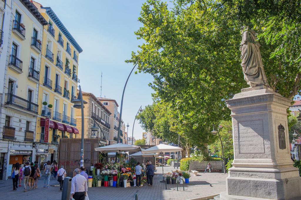 Apartamentos Madrid Centro Екстер'єр фото