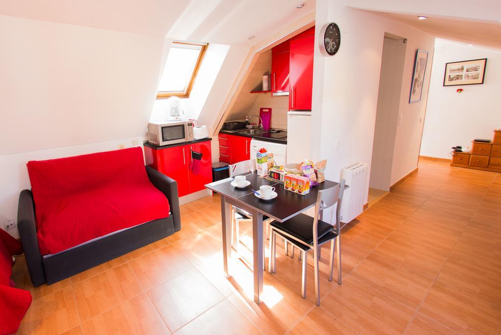 Apartamentos Madrid Centro Екстер'єр фото