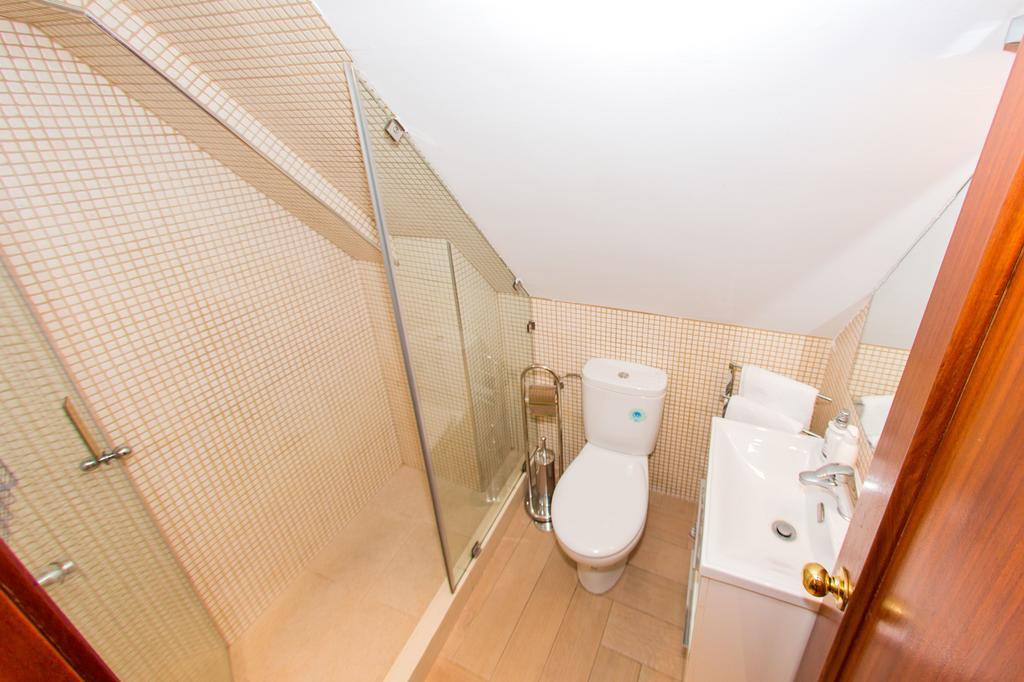 Apartamentos Madrid Centro Екстер'єр фото
